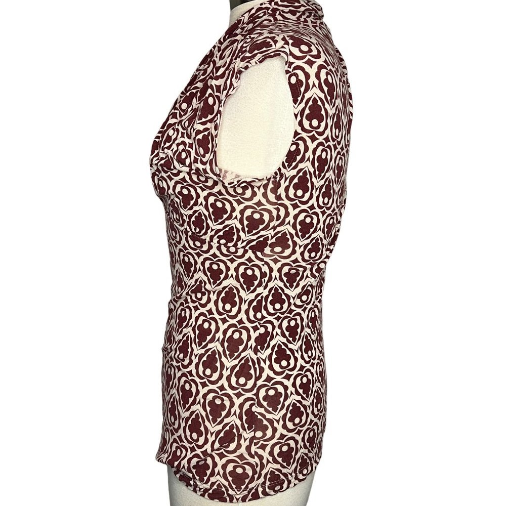 Banana Republic Women's Top Size Small Stretch Sleeveless V Neck Rusty Red and W - Picture 3 of 11